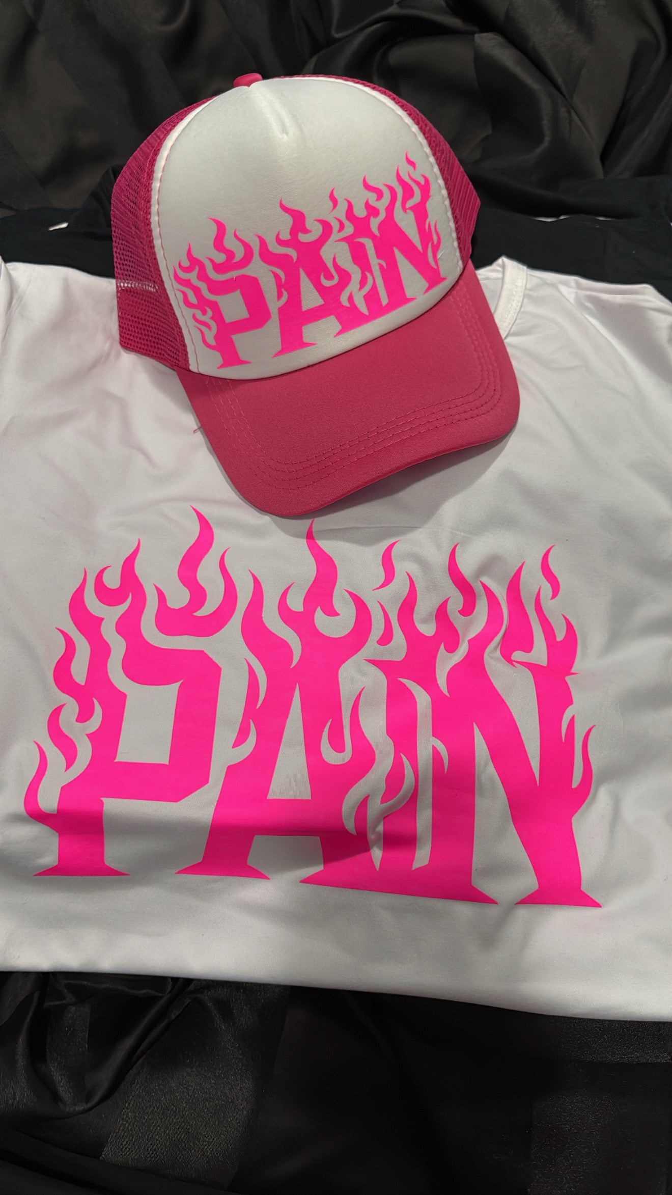 Pain Tshirts W. Matching Cap